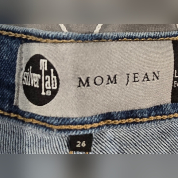 Levis Womens Silvertab High Waisted Straight Leg Mom Jeans Size 26 - Picture 6 of 7